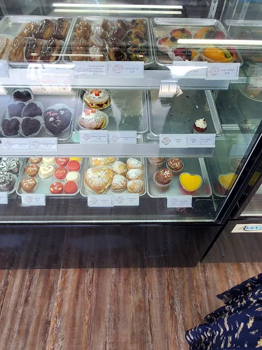 Ooh La La Bakery Picture 1