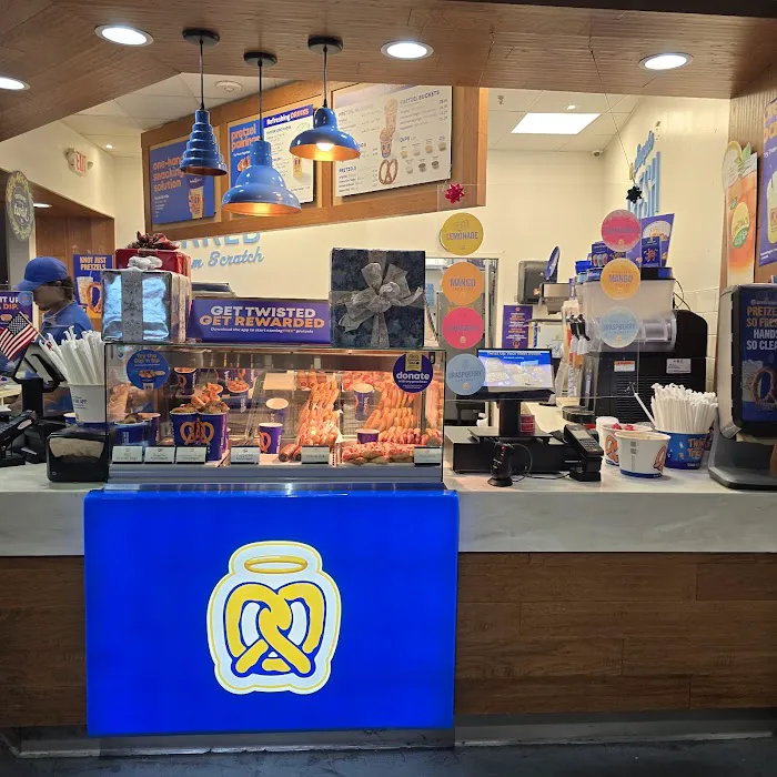 Auntie Anne's Picture 3