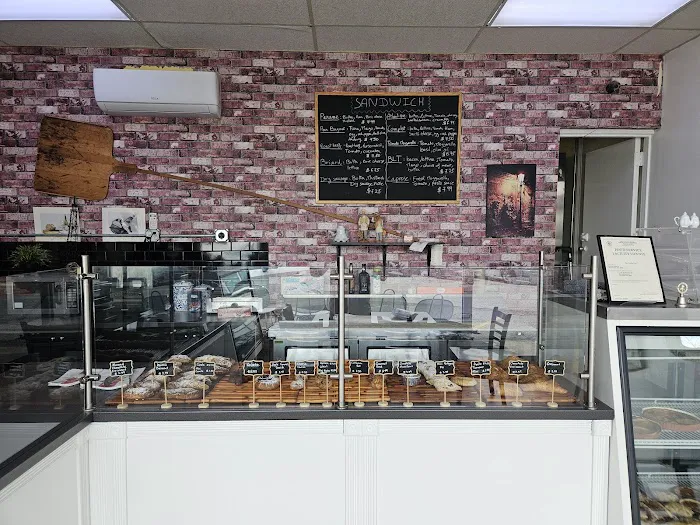 La Bohemia Bakery Picture 3