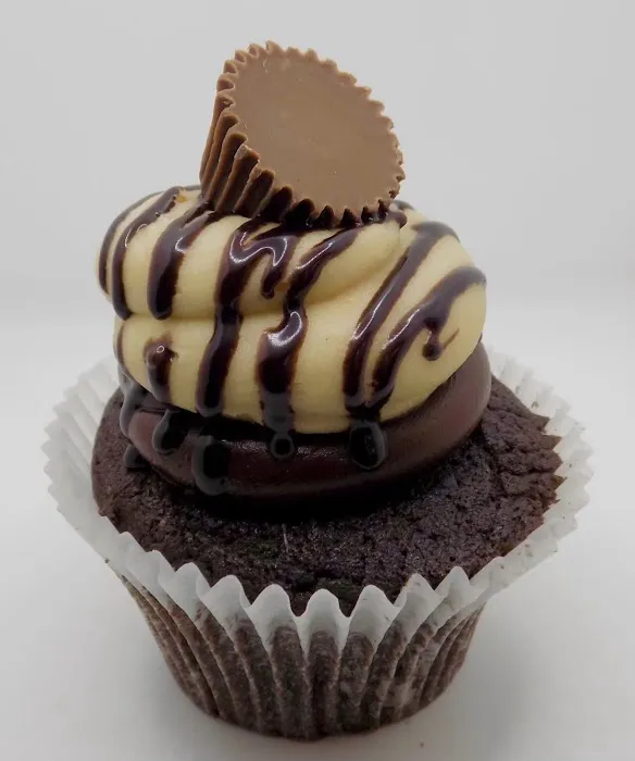 Lil’ Cakes & Creamery Picture 4