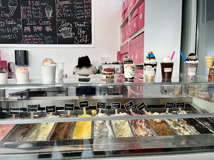 Lil’ Cakes & Creamery Picture 9