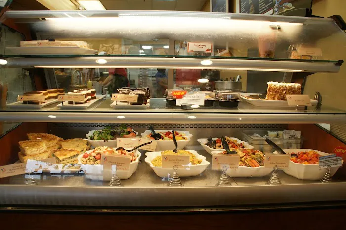 Vie de France Bakery Cafe - White Flint Picture 4