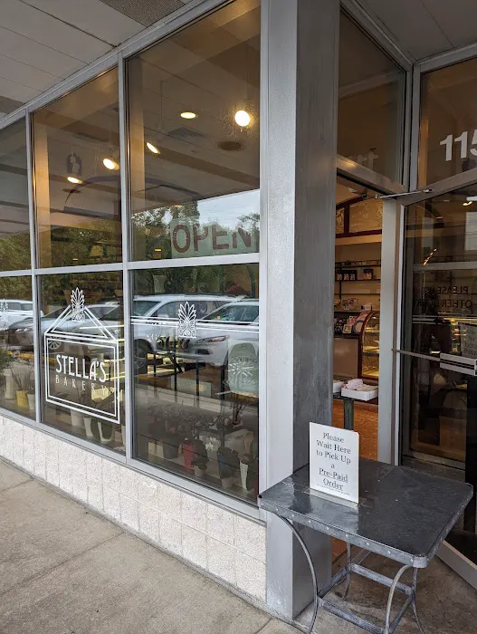 Stella's Bakery Picture 9