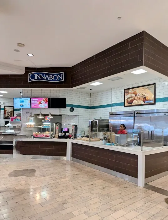 Cinnabon Picture 2