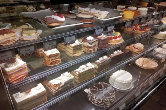 Fresh Market Bakery