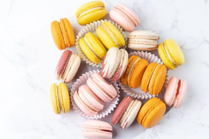 Sweet Almond Macarons Picture 9