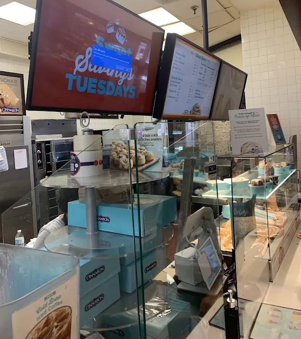 Cinnabon Picture 10