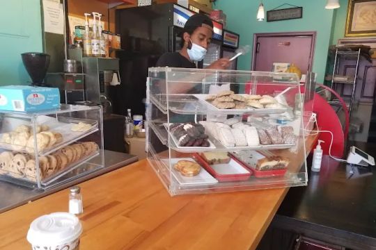Tiramisu Bakery