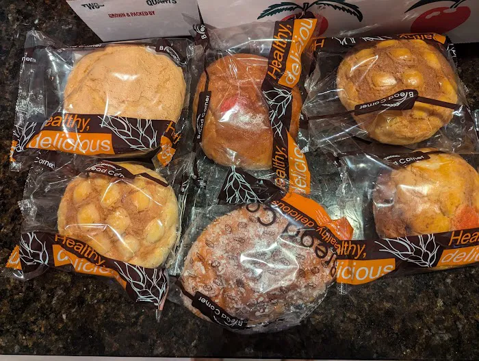Bread Corner Picture 6