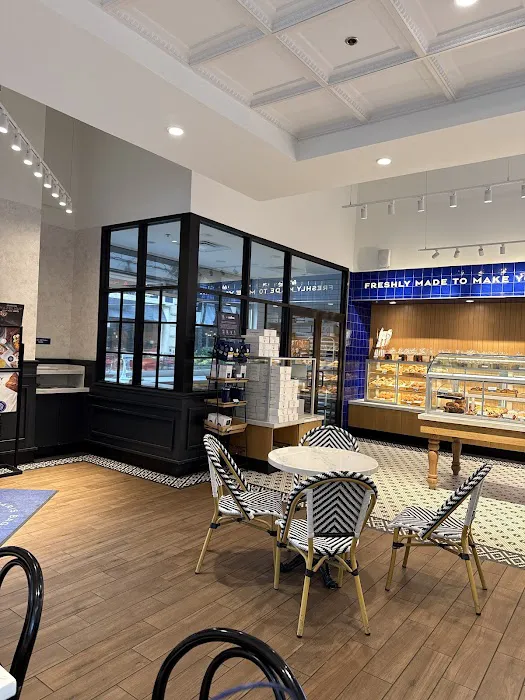 Paris Baguette Picture 1