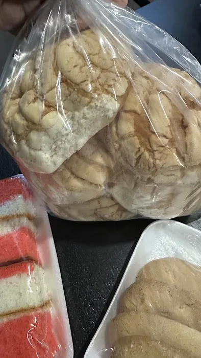 El Latino Bakery Picture 8