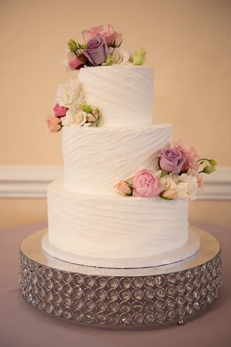 Custom Cake Design Picture 10