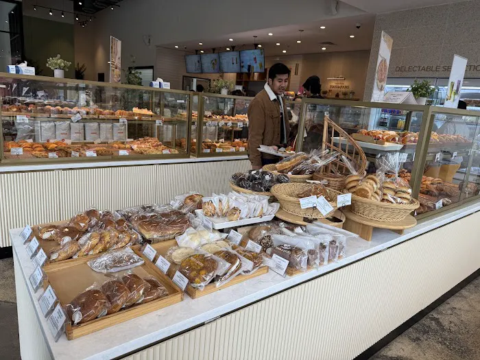 Tous Les Jours Bakery & Cafe Picture 10