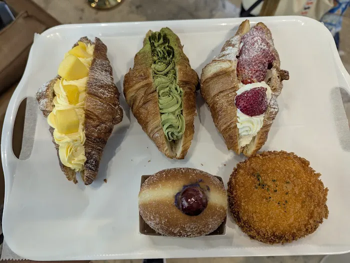 Tous Les Jours Bakery & Cafe Picture 6