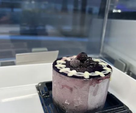Le Macaron French Pastries & Cafe Rio