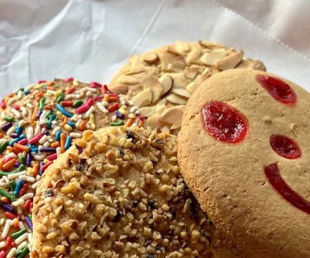 Pan Lourdes Bakery
