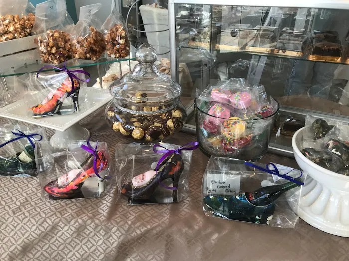 Tiered and Petite by Cotton's Gourmet Gifts and Creations, LLC Picture 5