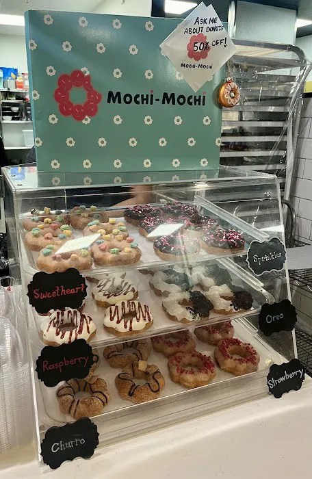 Mochi Mochi | Mochi Donut Bakery Picture 1