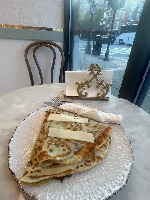 Emmy French Corner Picture 4