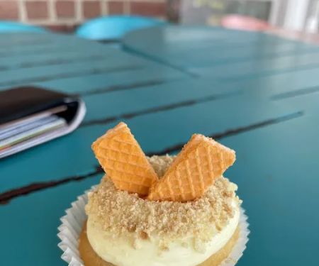 Lil’ Cakes & Creamery