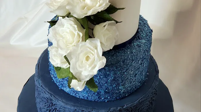 Love and Confection Picture 3