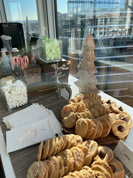 Donna Faye's Bakery Picture 3