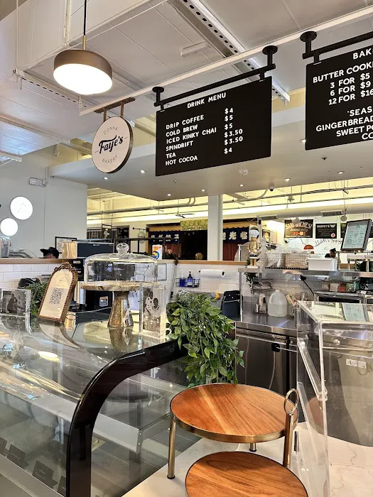 Donna Faye's Bakery Picture 6