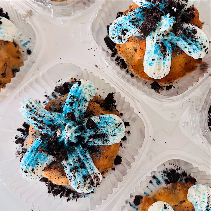Donna Faye's Bakery Picture 7