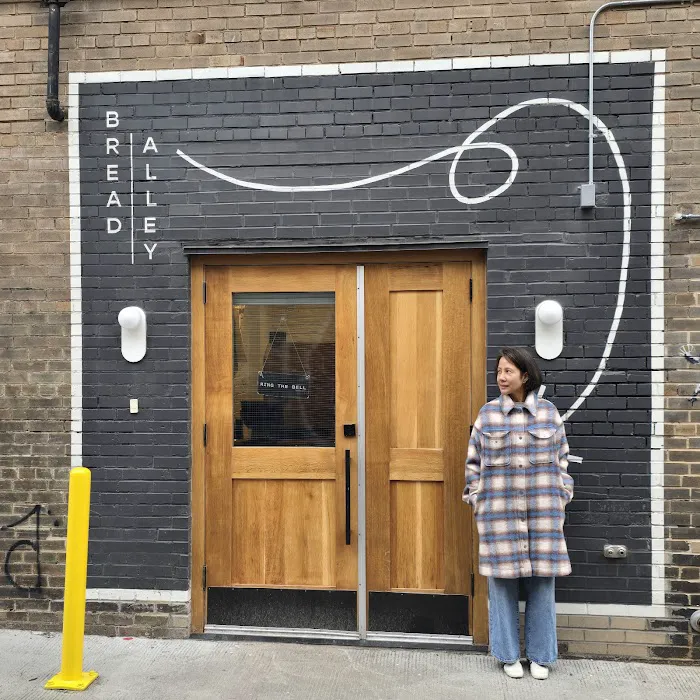 Bread Alley Picture 4