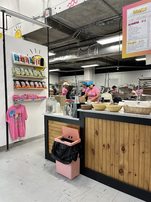 Pops Bagels and Deli Picture 1