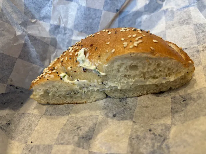 Pops Bagels and Deli Picture 3
