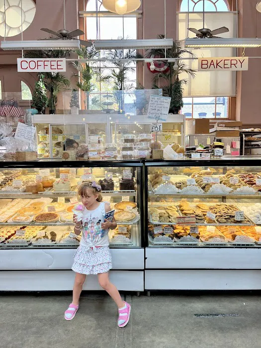 Fine Sweet Shoppe - Eastern Market Picture 2