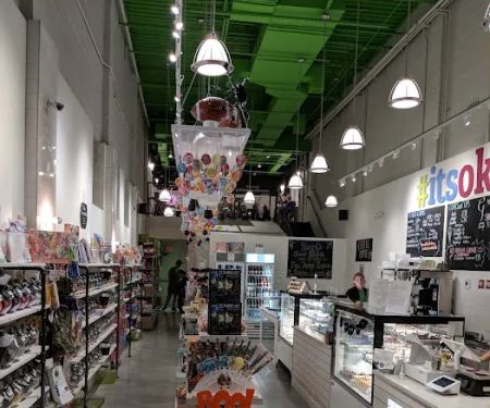 Henry's Sweet Retreat & Bakery