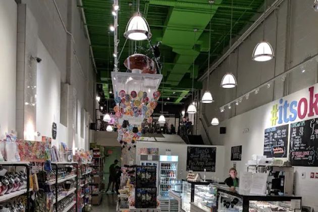 Henry's Sweet Retreat & Bakery