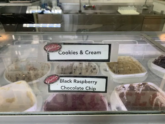 Henry's Sweet Retreat & Bakery Picture 5