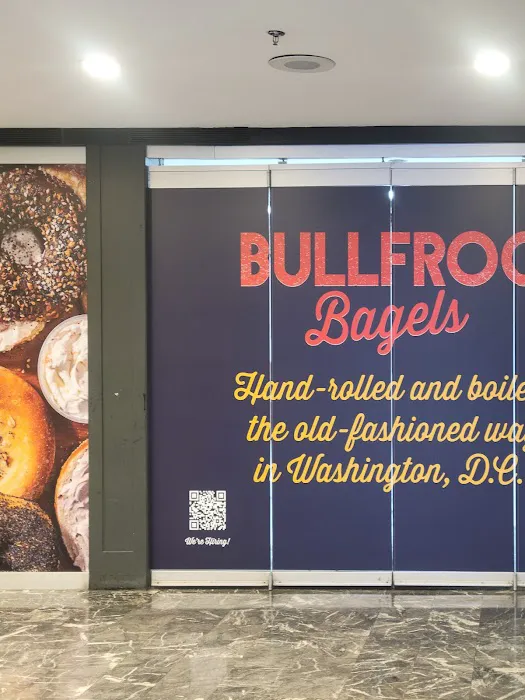 Bullfrog Bagels Union Station Picture 7