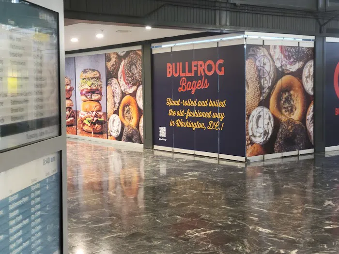 Bullfrog Bagels Union Station Picture 8