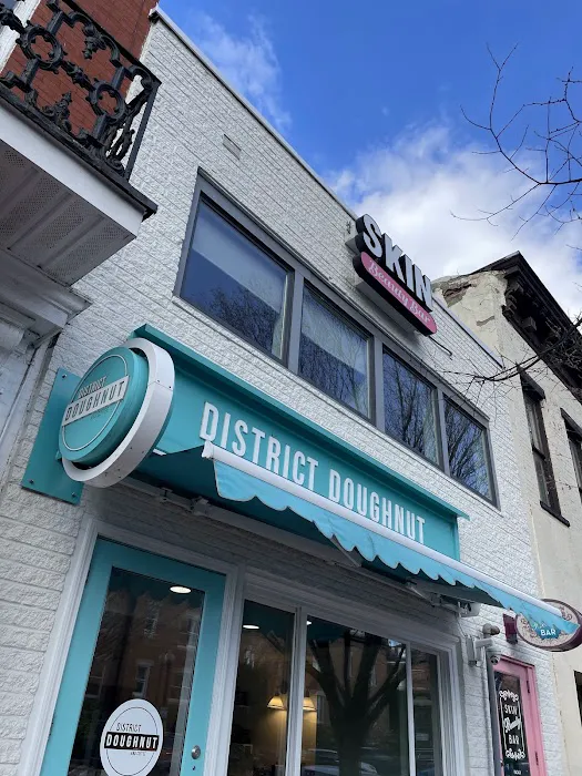 District Doughnut Picture 8