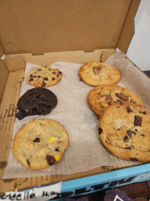 MOLTN Cookies - Baked To Order Cookies Picture 2