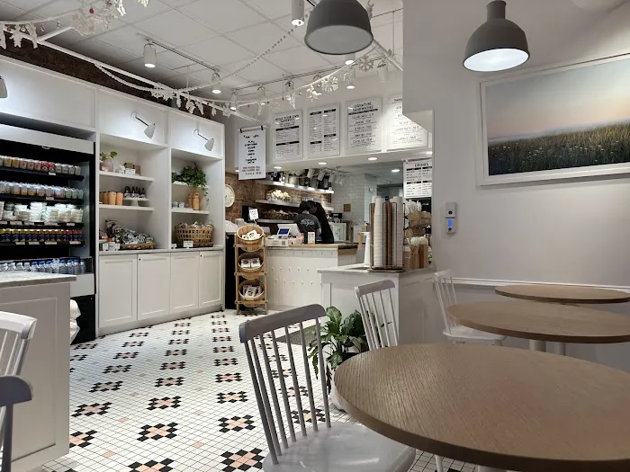 Pearl's Bagels Picture 7