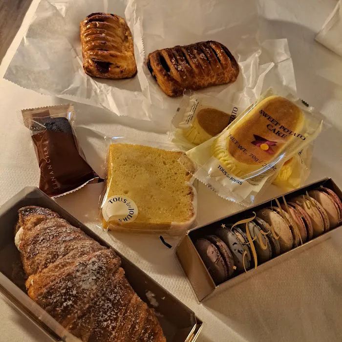Tous Les Jours Bakery and Cafe Picture 3
