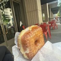 Astro Doughnuts & Fried Chicken ico