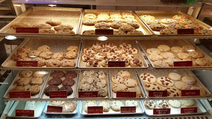 Larry's Cookies and Ice Cream Picture 4