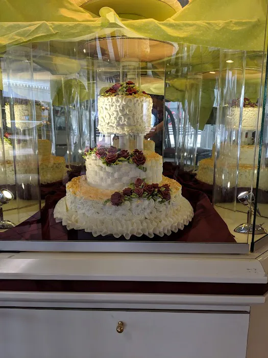 Watergate Pastry Picture 4