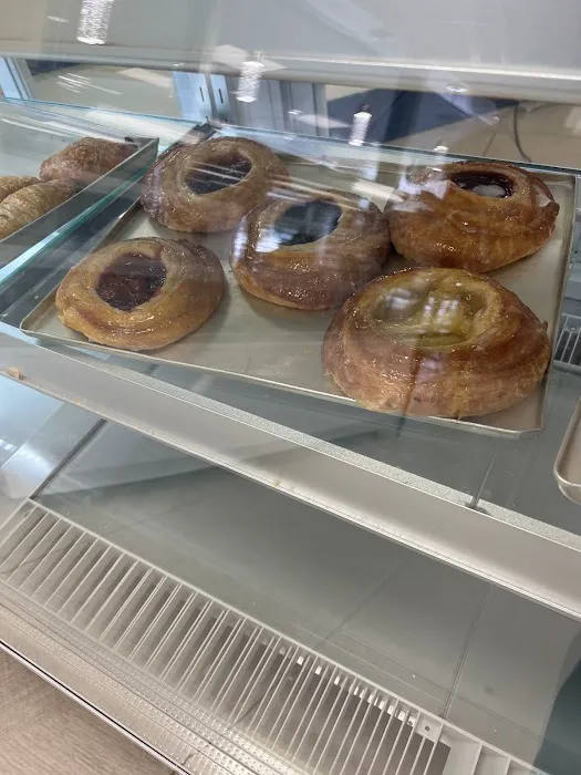 Watergate Pastry Picture 3