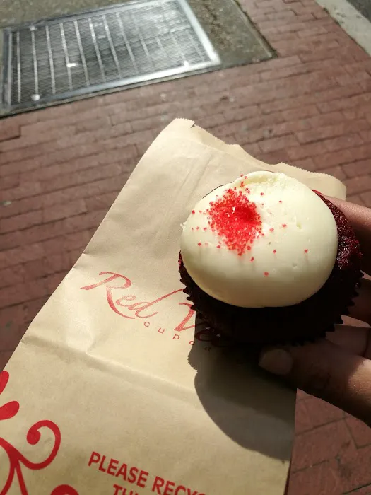 Red Velvet Cupcakery Picture 9