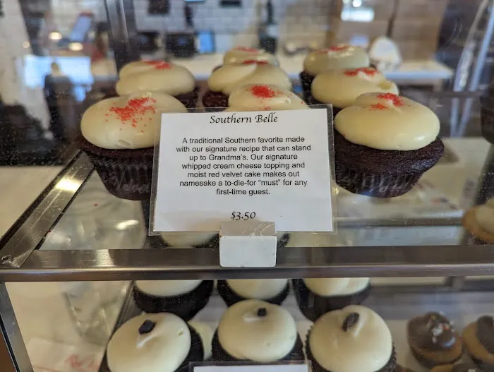 Red Velvet Cupcakery Picture 7