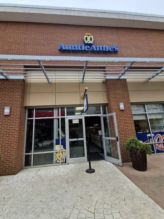 Auntie Anne's Picture 6