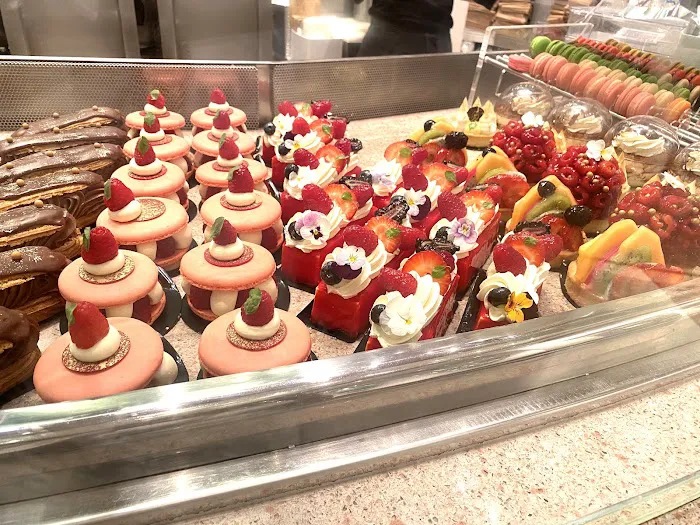 Bellagio Patisserie Picture 4
