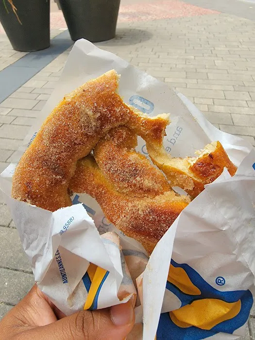 Auntie Anne's Picture 4
